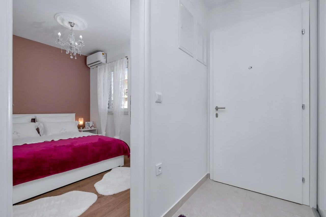 Luxurious Apartment Nino Makarska Buitenkant foto